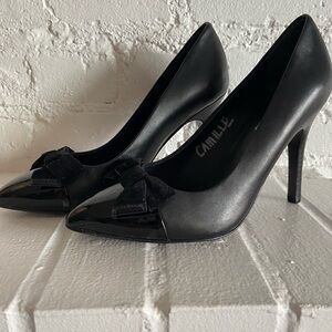 Brooks Brothers Classic Black pumps/ stiletto Heels sz 7
